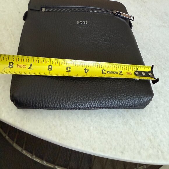 HUGO BOSS Morval_S All Leather Zip Env_O Bag 50517985 Black - Picture 11 of 16